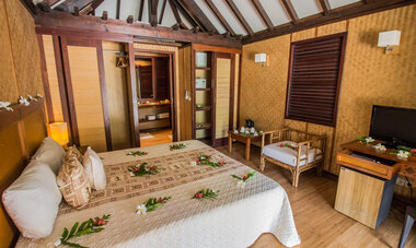 Spacifica Travel Maitai Rangiroa Bungalow Interior