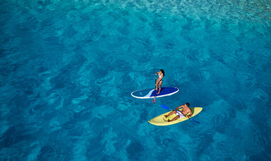 Intercontinental Bora Bora Le Moana Resort Couple paddling