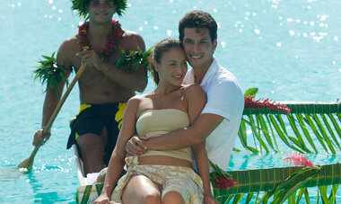 InterContinental Bora Bora Resort & Thalasso Spa Couple in Canoe