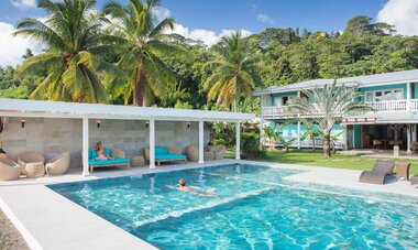 Swimming Pool Raiatea Lodge Hotel - Tahiti Voyages Swimming Pool at Raiatea Lodge Hotel - Tahiti Voyages
