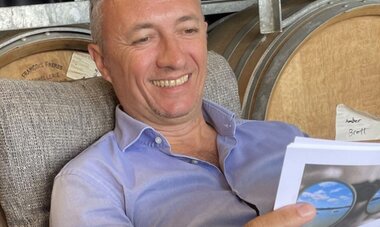 Patrick Seurot Patrick Seurot lisant un livre