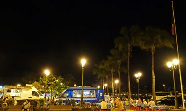 Roulotte de Papeete Vue sur les roulottes de Papeete