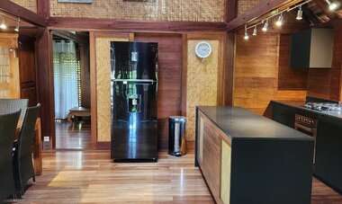 Makana 7